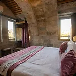 Sah Saray Cave Halal Göreme