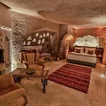 Sah Saray Cave Halal Göreme