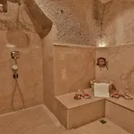 Otel Sah Saray Cave Halal