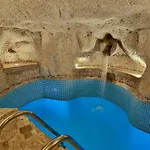 Sah Saray Cave Halal Otel