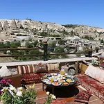 Sah Saray Cave Halal Göreme
