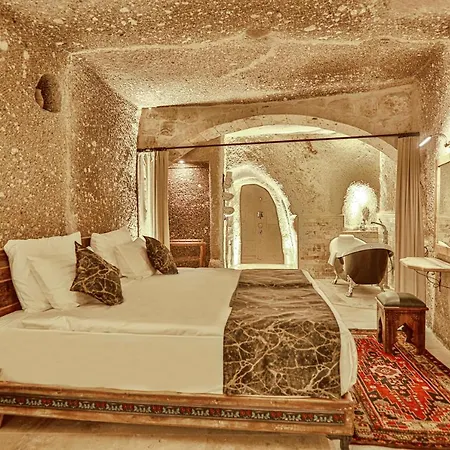 Sah Saray Cave Halal 酒店 *