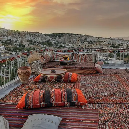 Sah Saray Cave Halal * غوريمِيه