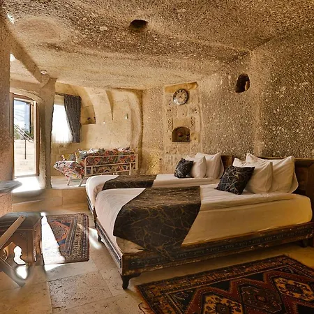 Sah Saray Cave Halal 酒店 *