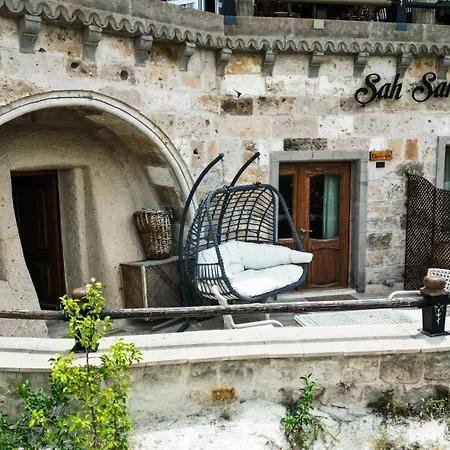 Sah Saray Cave Halal Goreme
