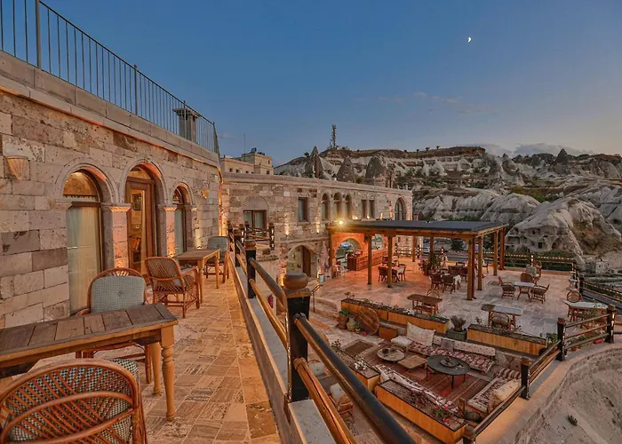 Hotel Sah Saray Cave Halal *