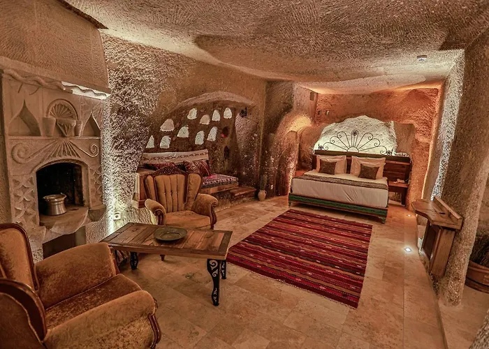 Sah Saray Cave Halal Goreme