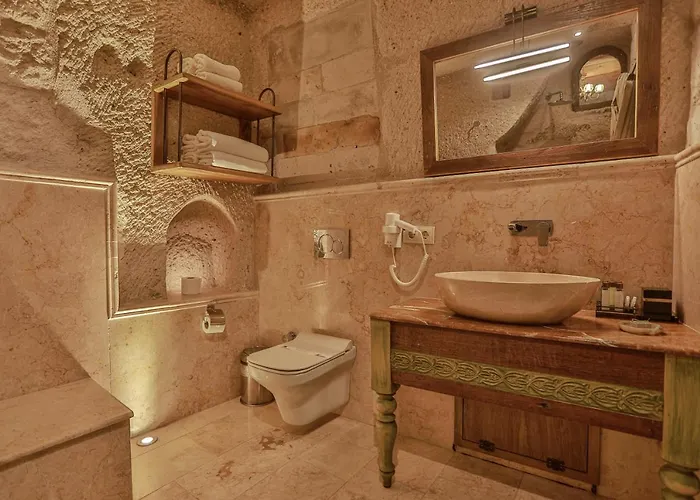 Sah Saray Cave Halal Hotel *