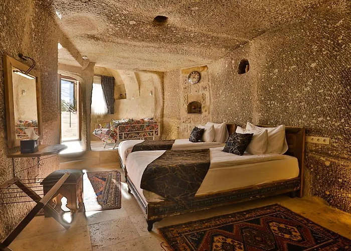 Sah Saray Cave Halal Hotel *