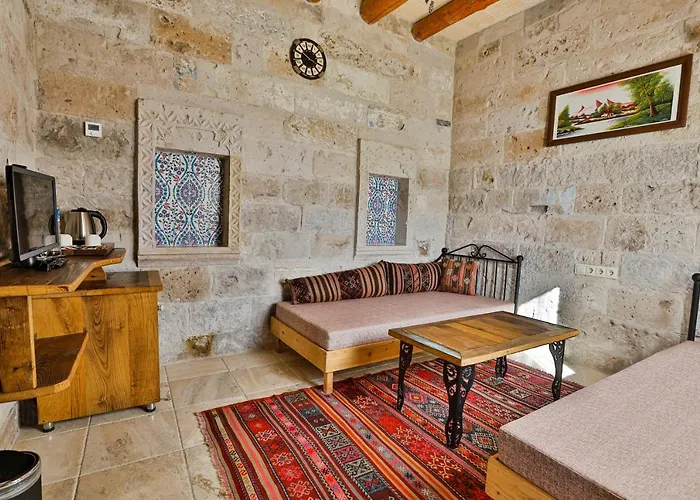 Sah Saray Cave Halal Hotel